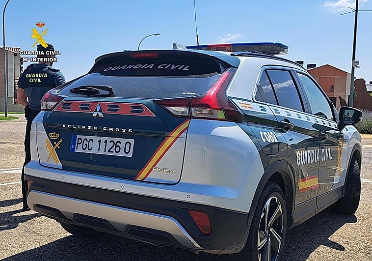 Lara.lane onlyfans nude with this girl I wasn't and to be